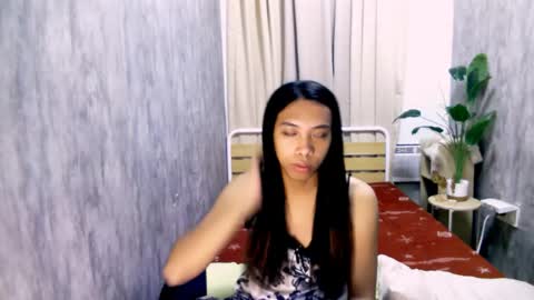 queen_gia online show from April 28, 6:46 pm