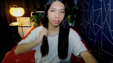 queen_gia online show from May 3, 4:29 am