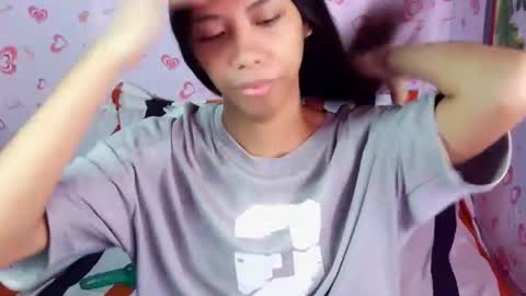 queen_gia online show from August 7, 8:00 pm