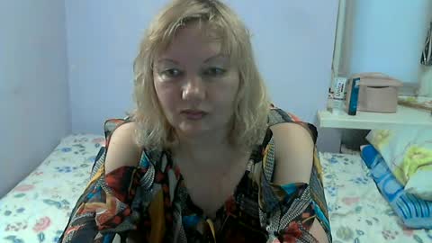 queen_jane8 online show from June 12, 10:25 am