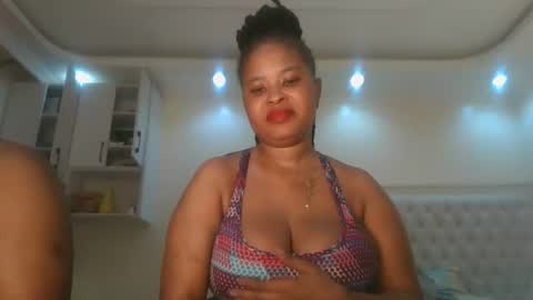 Snapshot of queen_kikih chatting on May 11, 3:51 pm Queen kikih online show from May 11, 3:51 pm