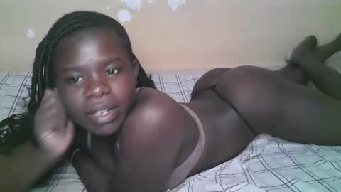 queen_latasha online show from February 19, 4:25 pm