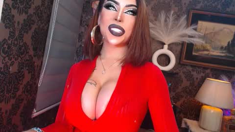 Snapshot of queen_mirahh chatting on September 27, 2:00 pm queen mira maria shantal online show from September 27, 2:00 pm