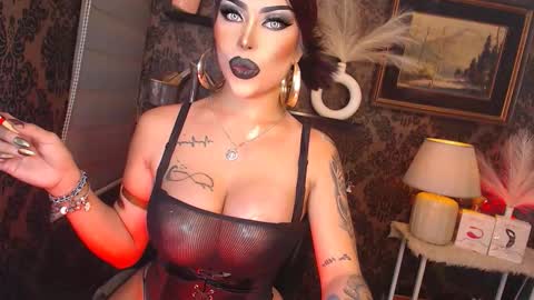 Snapshot of queen_mirahh chatting on October 12, 10:31 pm queen mira maria shantal online show from October 12, 10:31 pm