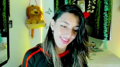 queen_natttyy online show from March 12, 2:34 pm