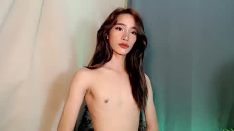 Snapshot of queen_of_the_night69 chatting on July 30, 4:33 am Queen Juna online show from July 30, 4:33 am