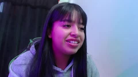 Snapshot of queen_salomme chatting on September 28, 11:59 am queen_salomme online show from September 28, 11:59 am