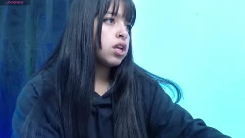 Snapshot of queen_salomme chatting on October 9, 12:03 pm queen_salomme online show from October 9, 12:03 pm