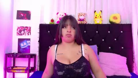 Snapshot of queen_salomme chatting on October 16, 11:55 am queen_salomme online show from October 16, 11:55 am
