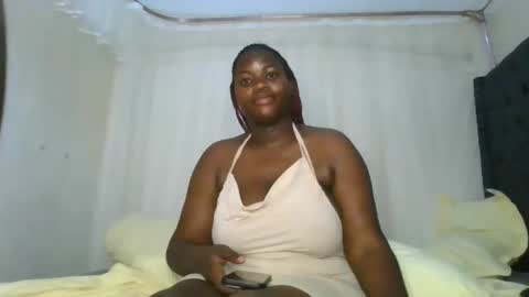 Snapshot of queen_sarafina chatting on March 25, 7:47 am Queen Sara online show from March 25, 7:47 am