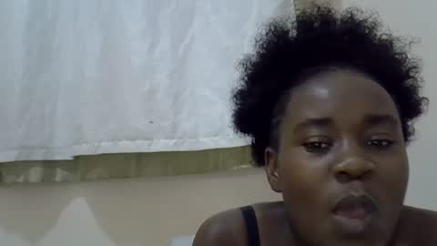 Snapshot of queen_sly chatting on October 21, 1:23 pm queen_sly online show from October 21, 1:23 pm