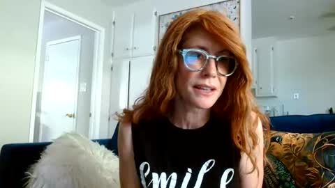 Snapshot of queenamber22 chatting on June 12, 10:30 pm Queen Amber online show from June 12, 10:30 pm