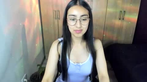 queenbyte_18 online show from February 23, 3:15 am