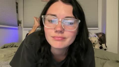 Snapshot of queencassidyy chatting on May 28, 4:32 am Cassidy online show from May 28, 4:32 am
