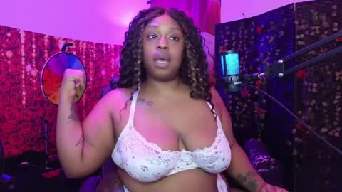 Queen Cherise Roze online show from April 10, 9:30 pm