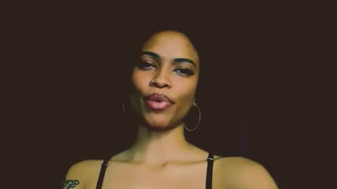 Sweet Goddess online show from November 19, 5:29 am