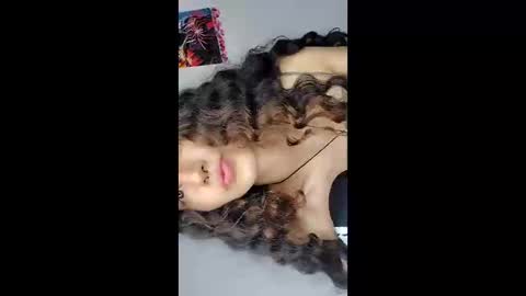 Snapshot of queenjenn__ chatting on May 19, 9:10 pm QUEENJEENN online show from May 19, 9:10 pm