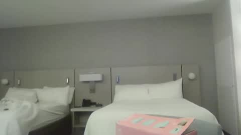 Queen N King Fun Night online show from March 7, 1:35 am