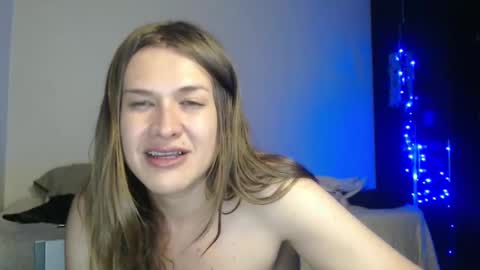 Snapshot of queennicky88 chatting on January 1, 10:32 am Nico online show from January 1, 10:32 am