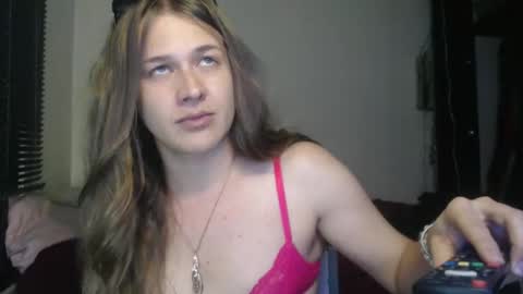 Snapshot of queennicky88 chatting on January 22, 2:04 am Nico online show from January 22, 2:04 am