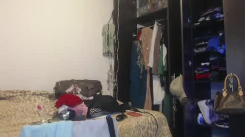 Snapshot of queennicky88 chatting on February 13, 7:03 am Nico online show from February 13, 7:03 am