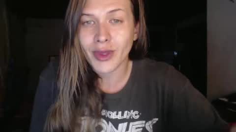 Snapshot of queennicky88 chatting on November 2, 3:42 am Nico online show from November 2, 3:42 am