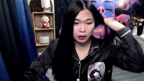 Snapshot of queenofcum169xx chatting on November 13, 7:13 pm Mikka online show from November 13, 7:13 pm