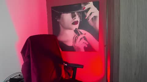 Snapshot of queenofhaze chatting on June 15, 9:00 am you may simply address Me with Your Grace online show from June 15, 9:00 am