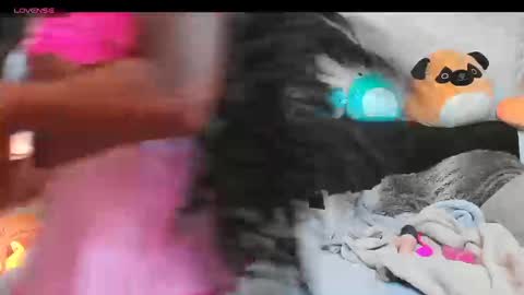 Snapshot of queenofheartsfaerah chatting on September 10, 12:54 am QueenOfHearts online show from September 10, 12:54 am