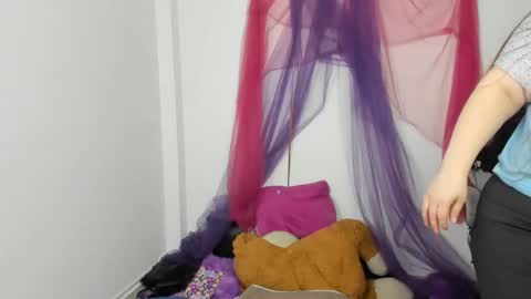 Samantha online show from April 6, 2:09 am