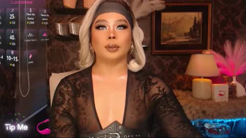 Snapshot of queensasha_destroyer chatting on September 11, 11:32 am queensasha_destroyer online show from September 11, 11:32 am