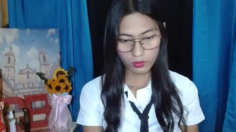 queensteffi online show from December 27, 11:50 am