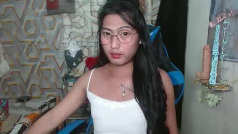 Snapshot of queensteffi chatting on May 11, 8:50 pm queensteffi online show from May 11, 8:50 pm