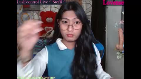 Snapshot of queensteffi chatting on May 21, 3:02 am queensteffi online show from May 21, 3:02 am