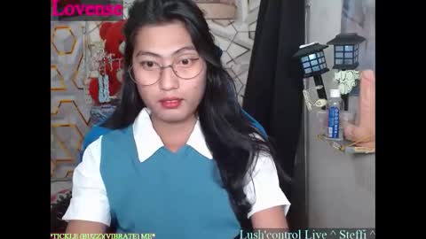 Snapshot of queensteffi chatting on June 5, 6:35 pm queensteffi online show from June 5, 6:35 pm