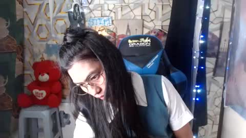Snapshot of queensteffi chatting on August 3, 8:34 pm queensteffi online show from August 3, 8:34 pm