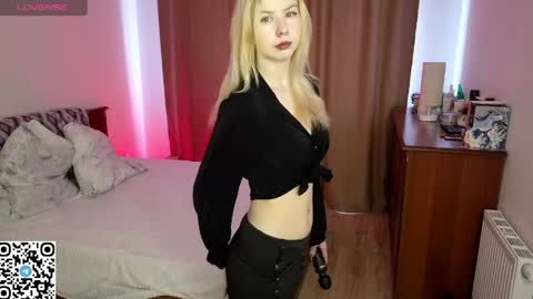 Tate online show from April 14, 6:30 am