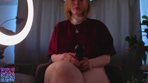 Teri  My favorite vibes 77 101 222 666 online show from May 27, 4:20 am