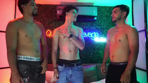 Snapshot of querhyus chatting on May 23, 9:30 pm querhyussavagestuds online show from May 23, 9:30 pm