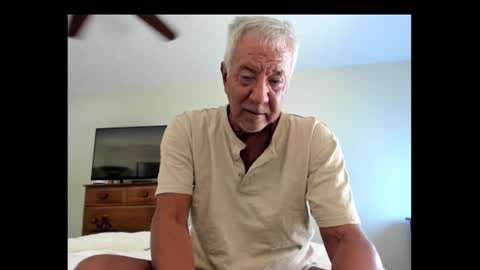 Snapshot of quest_one chatting on September 18, 7:16 pm Jim online show from September 18, 7:16 pm