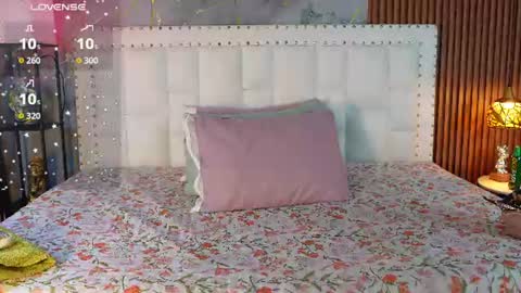 quickhookupp online show from July 2, 2:55 am