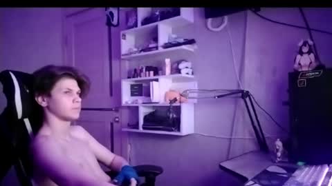 quiet_sh online show from February 11, 12:26 am