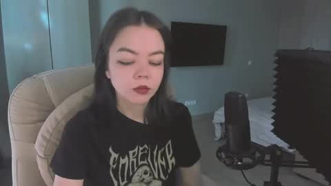 quietluxury online show from March 24, 11:59 am