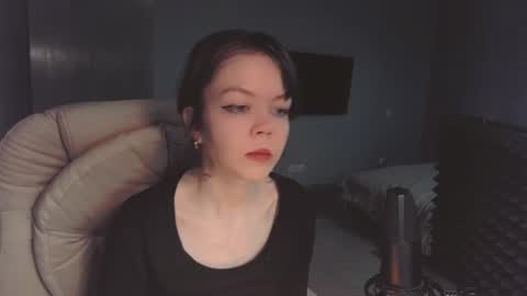 Snapshot of quietluxury chatting on July 10, 7:27 pm quietluxury online show from July 10, 7:27 pm