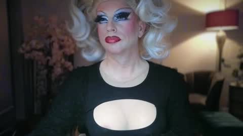 ViVaLuvLicious online show from March 22, 2:04 am