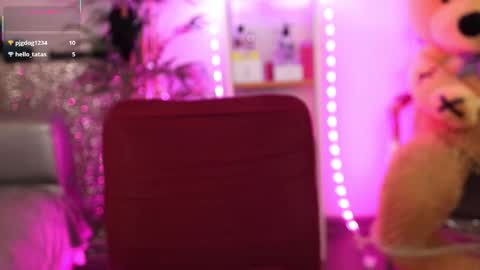 Nova Hollis online show from March 9, 5:11 am