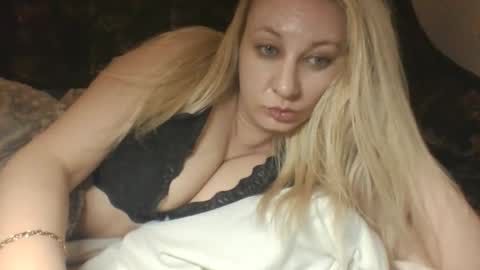 qwertyui online show from February 19, 11:23 pm