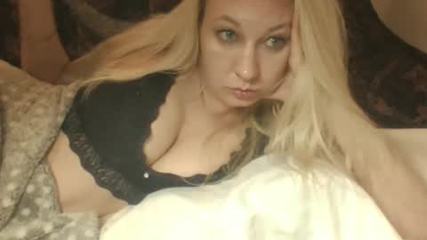 qwertyui online show from March 8, 5:44 am