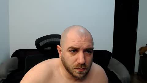 Snapshot of r0bila chatting on March 15, 8:48 pm R0bila online show from March 15, 8:48 pm