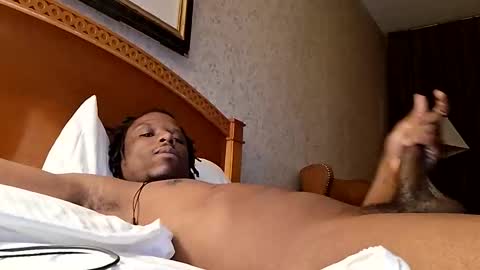 Snapshot of r0mm1354 chatting on April 10, 6:51 am r0mm1354 online show from April 10, 6:51 am